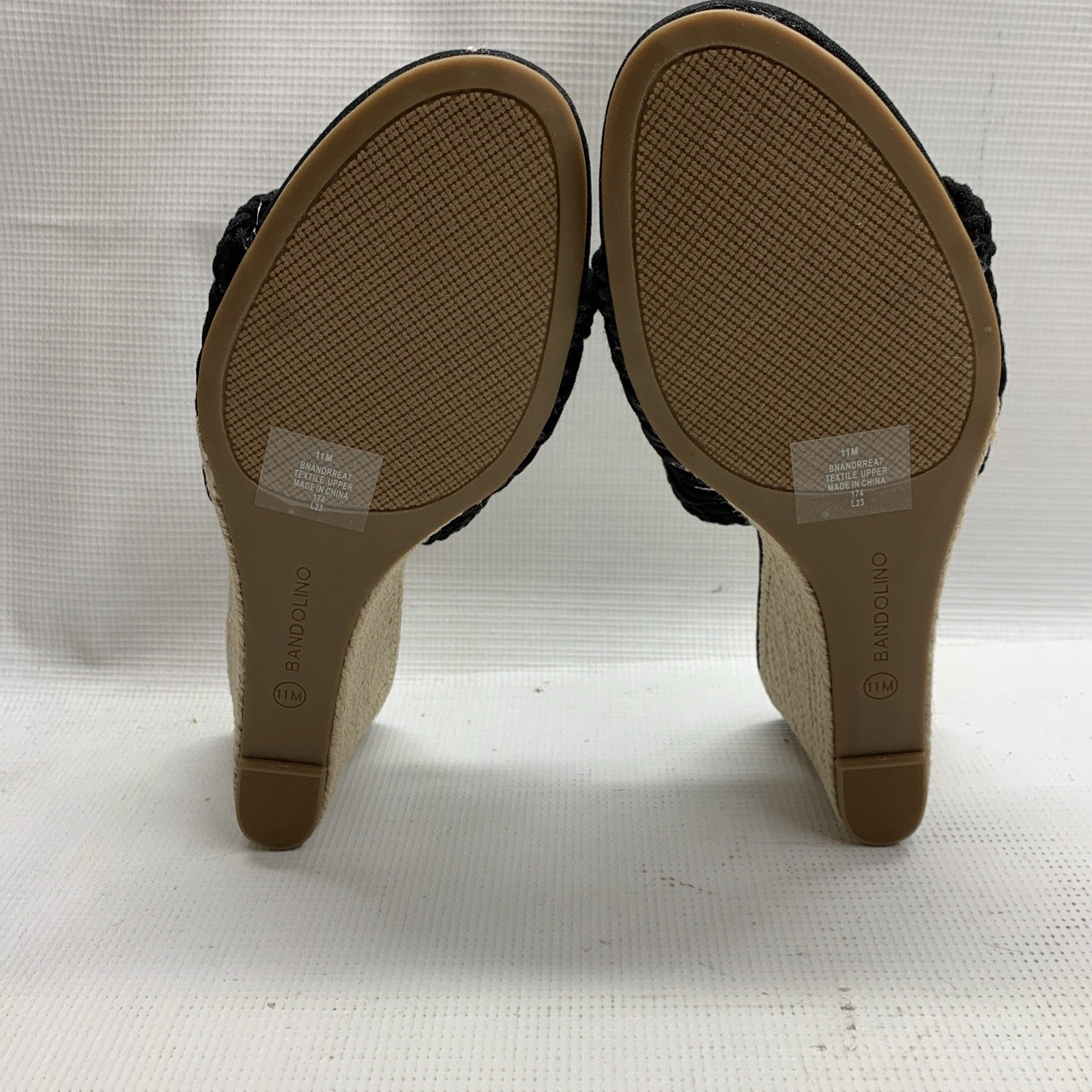 Bandolino Women's Andrrea Wedge Sandal Black Size 11 Medium Open Toe Slip-on