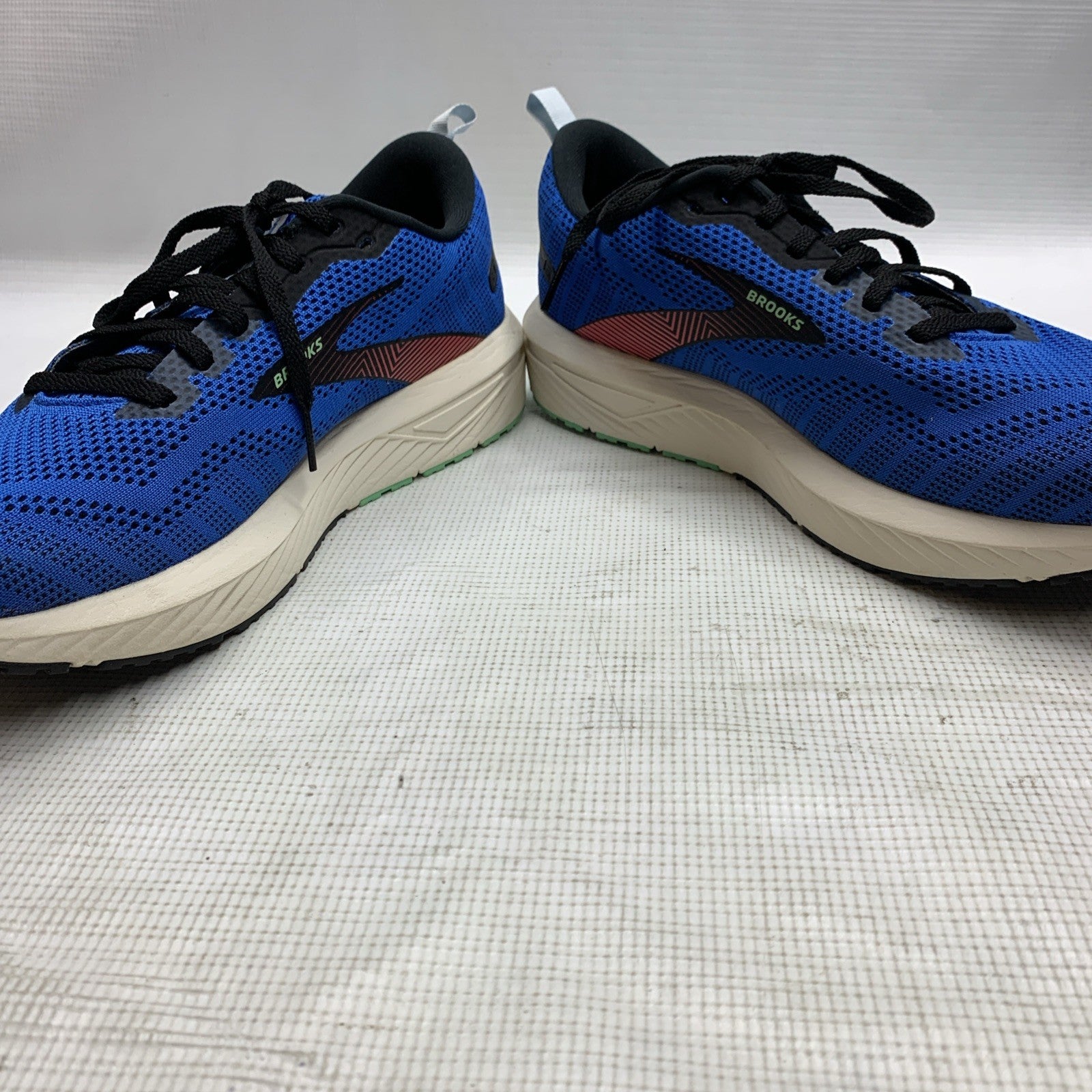 Brooks Revel 6 Men’s All-Day Responsive Shoes Blue/White Size 12 Lace-up Sneaker