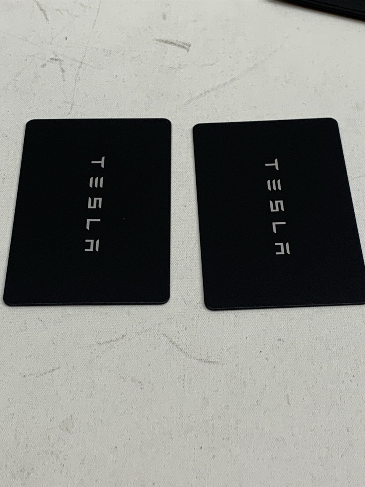 Suitable for Tesla Model 3/y Car Supplies Card Key Supplies 1131088-01-A - 2pk