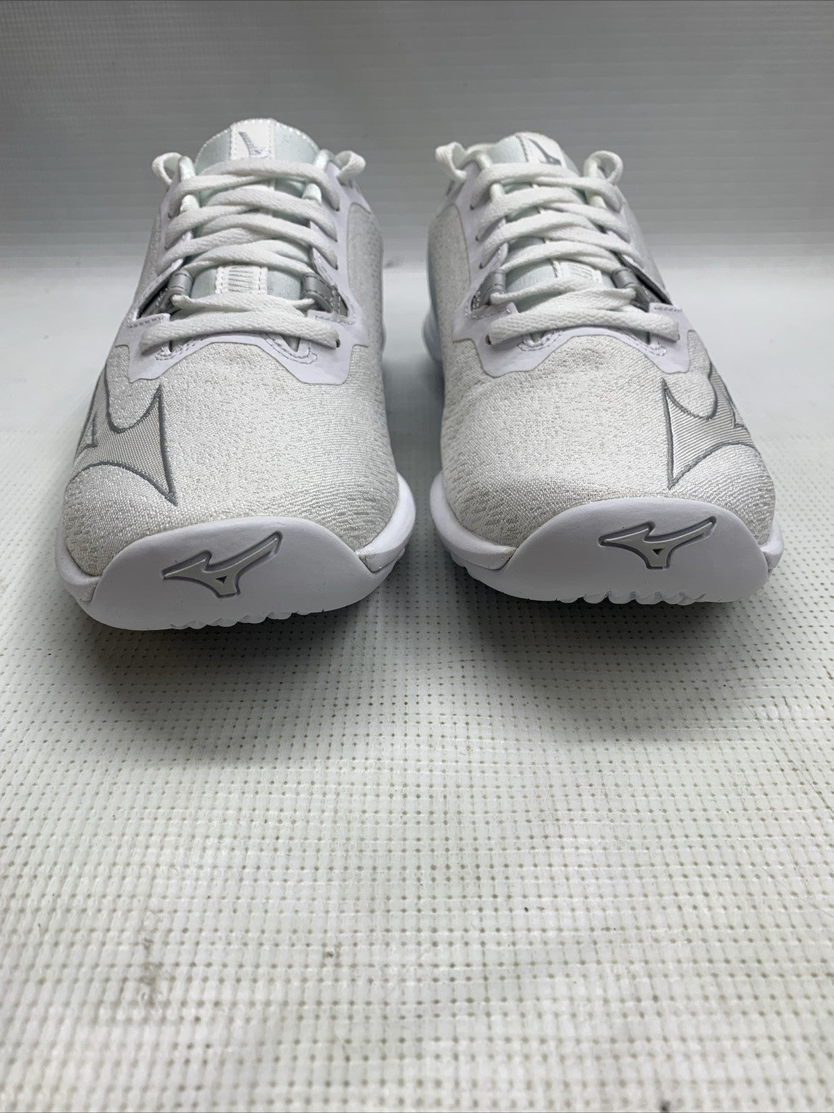Mizuno Women TF-11 Cross Trainer 11 Fitness Shoes White Size 8.5 Lace-up Sneaker