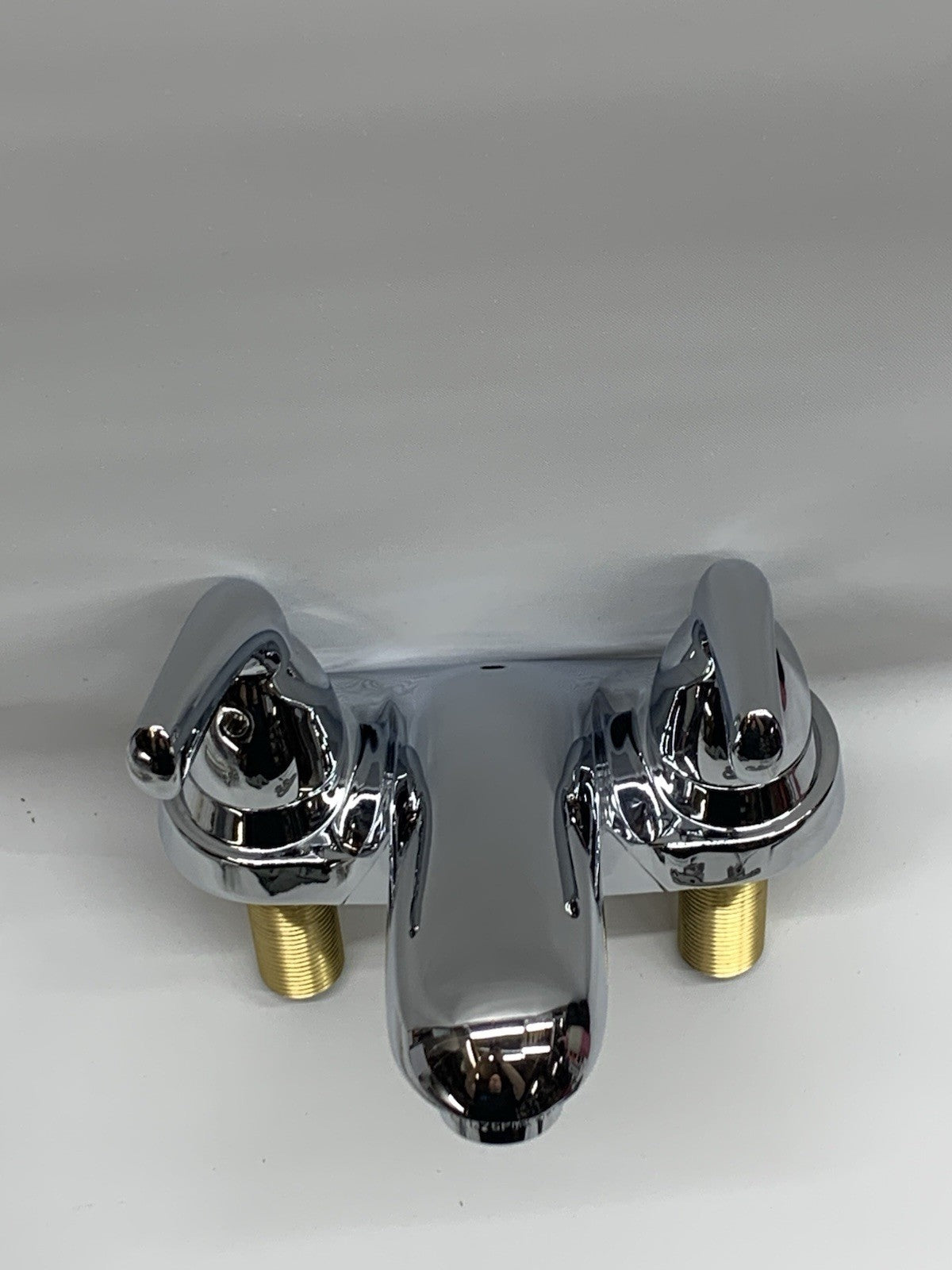 Delta B2510LF Centerset Bathroom Faucet Chrome 2-Handle Bathroom Sink Faucet