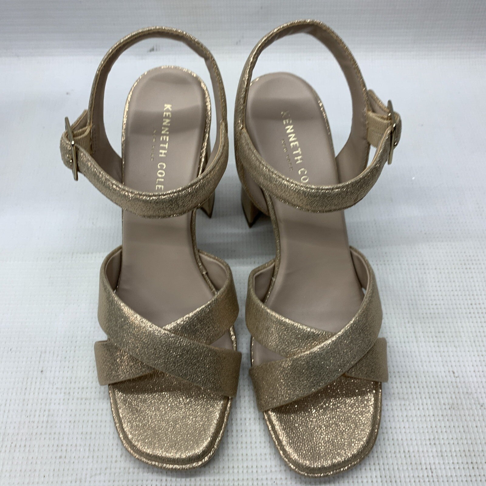 Kenneth Cole New York Women's Lessia Wedge Heeled Sandal Size 8.5 Light Gold