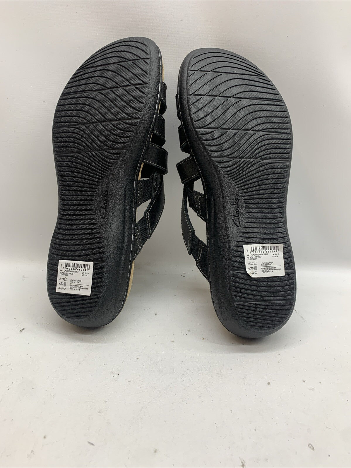 Women's Clarks Laurieann Bali Sandals Black Leather Size 9 Open Toe Slip-on