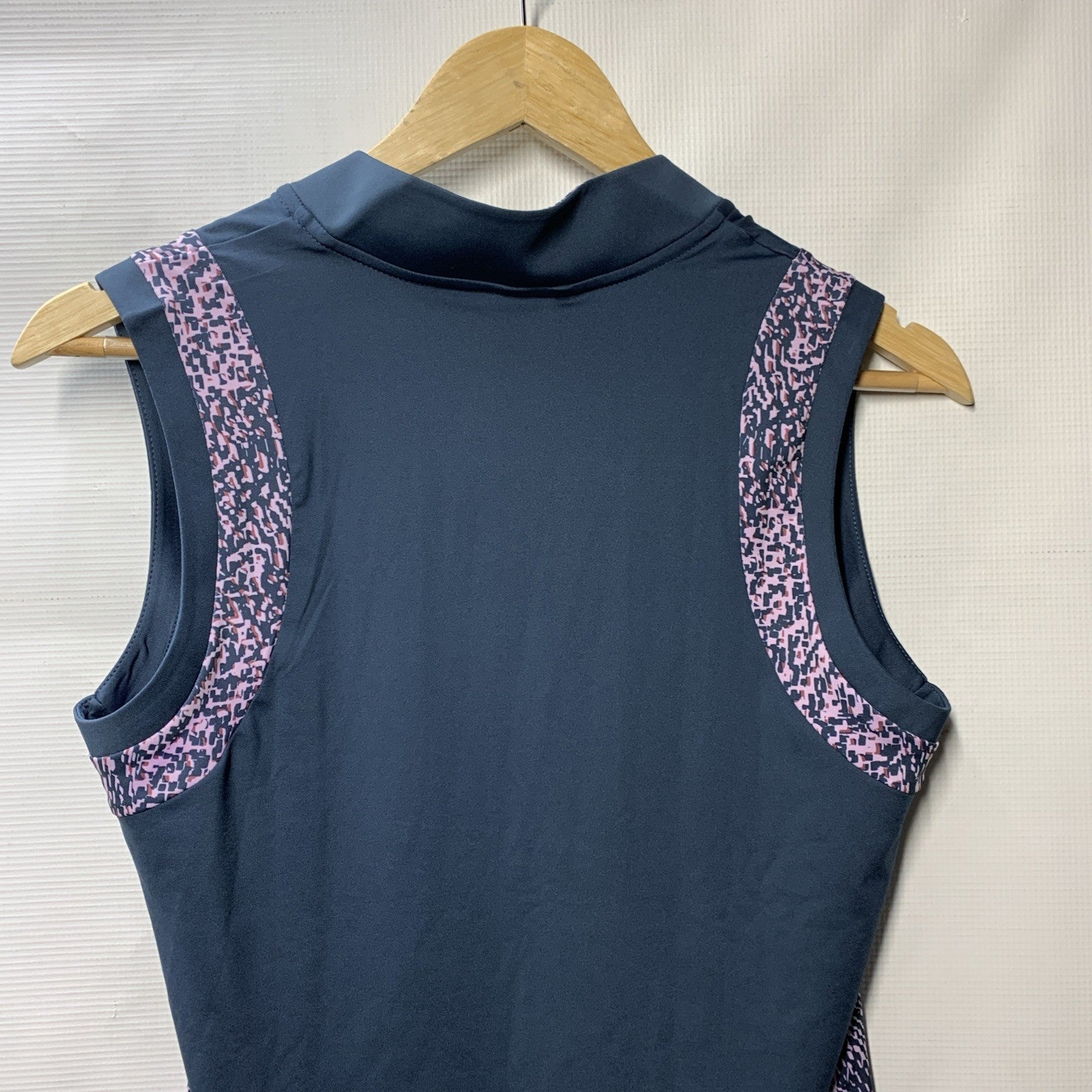 adidas Ultimate365 Women's Polo Shirt Blue/Purple Size Medium Sleeveless Zlip