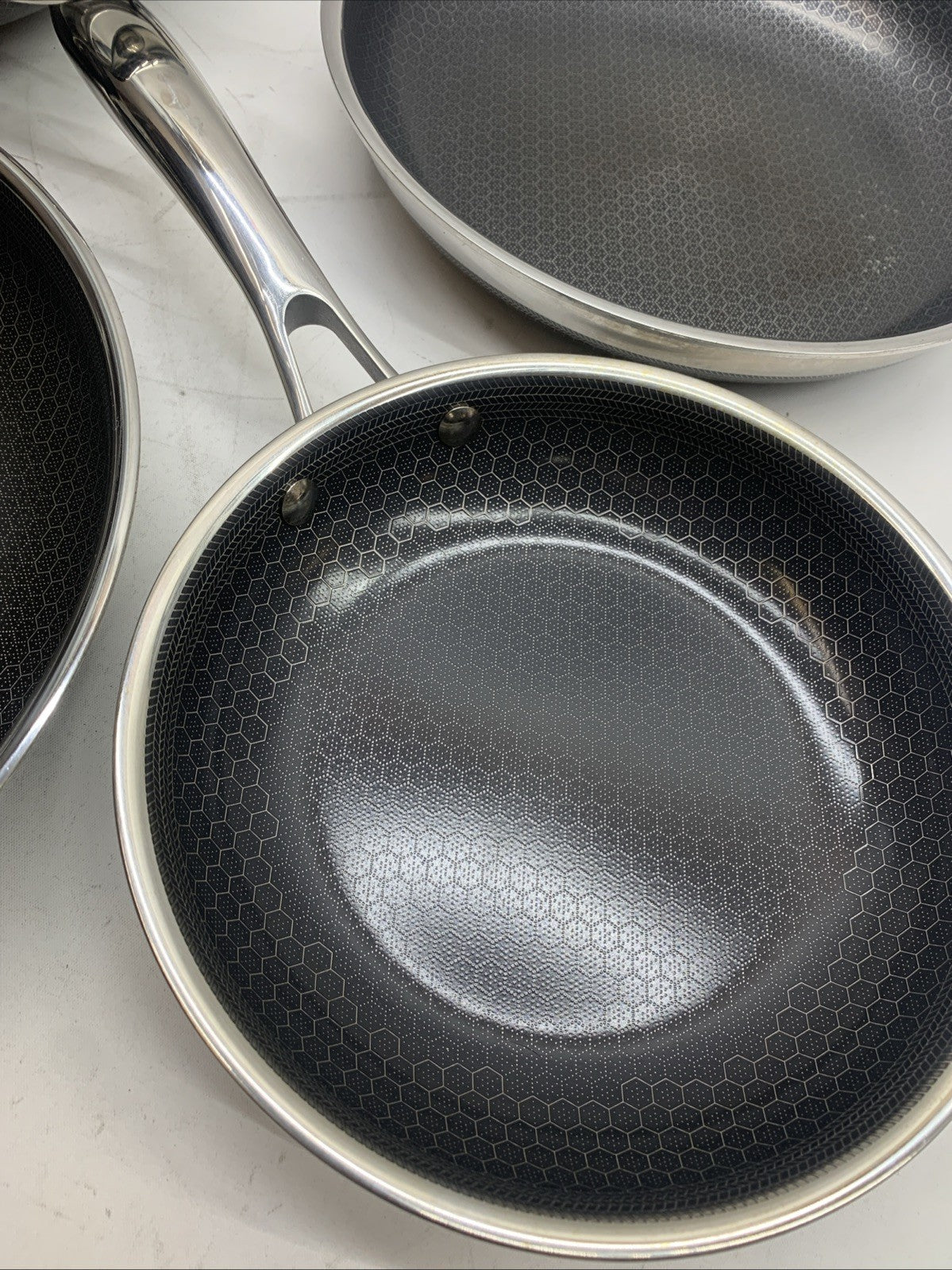 HexClad Hybrid 7-Piece  Nonstick Cookware Pan Set Cooking with Lid and wok USED