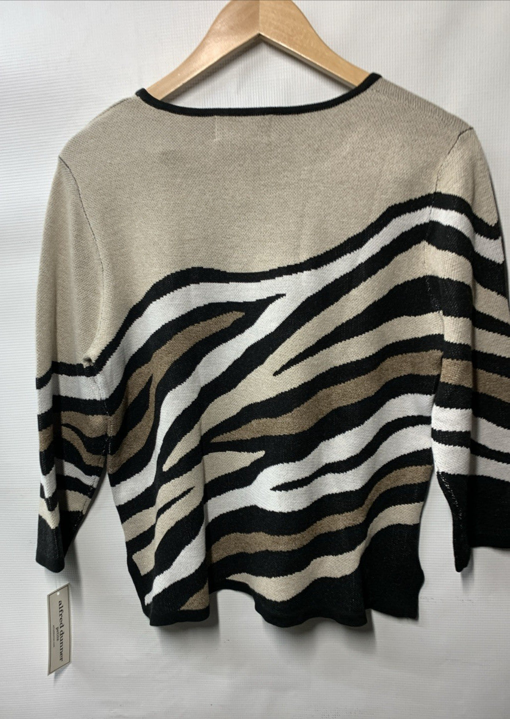 Alfred Dunner Women's Classics Animal Jacquard Crew Neck Sweater Long Sleeve PM