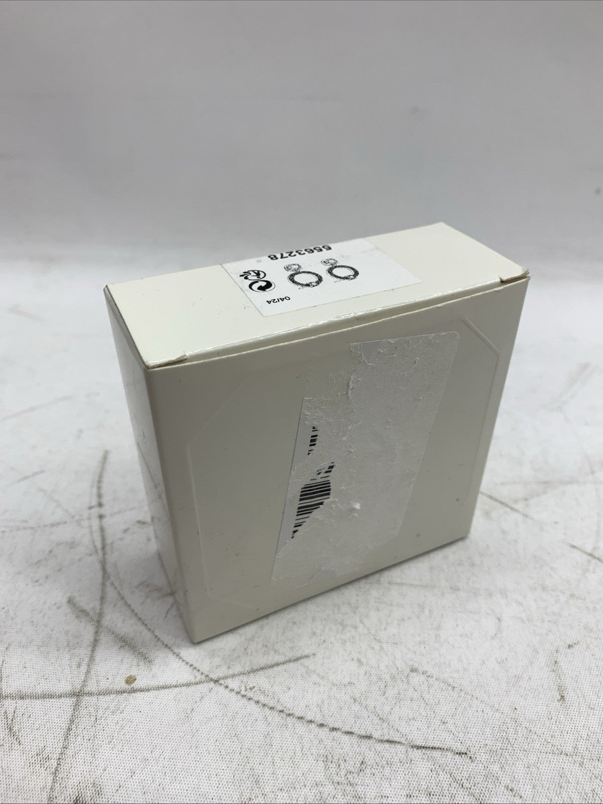 Women' Swarovski Stud Attract Circle 5563278 Earrings White Crystals Jewelry